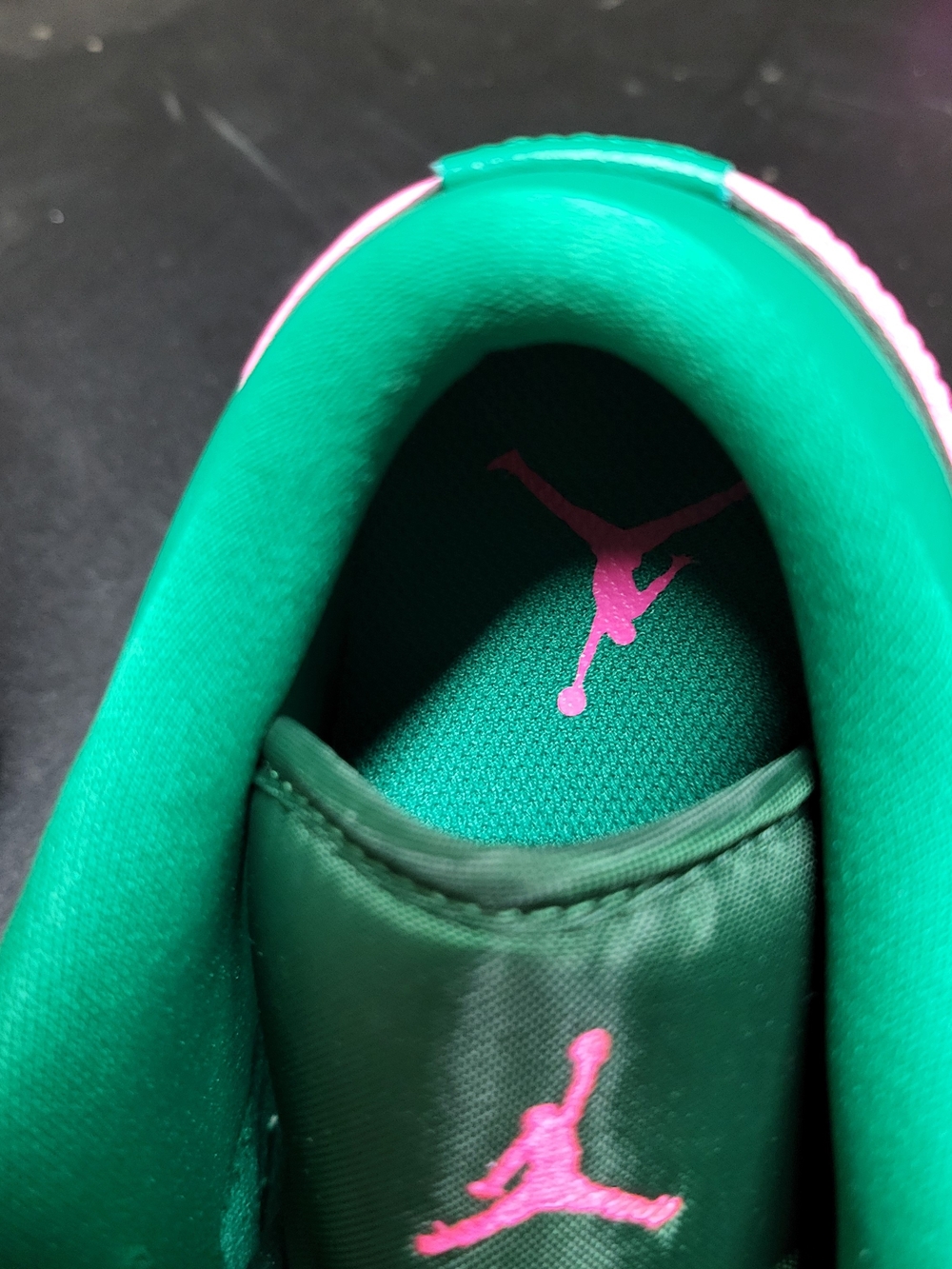 *NEW* Nike Air Jordan 1 Low Malachite Pink Blast DC0774-300 Women's Size 8.5 - Picture 8 of 11